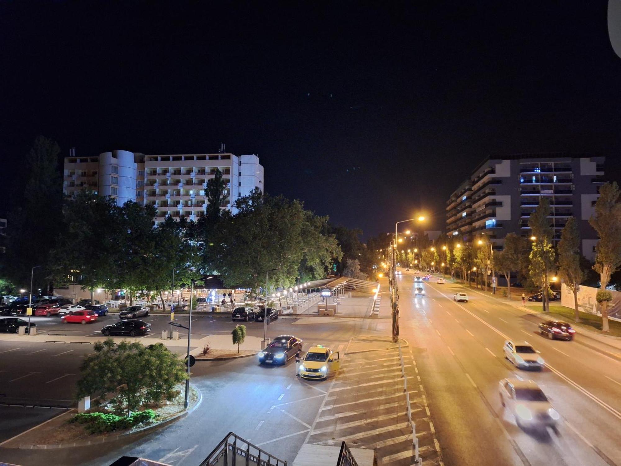 Elysse Sunrise Apartment Mamaia Exterior foto